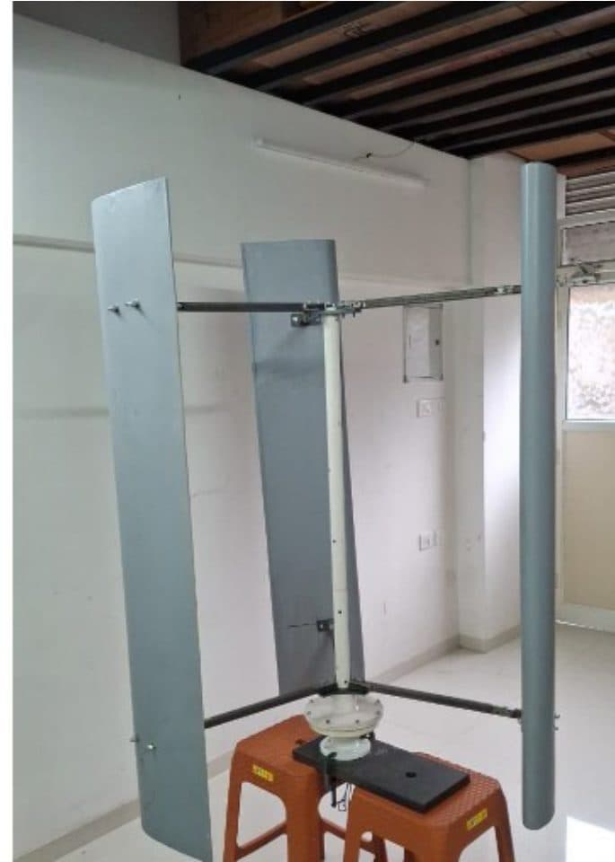 H-type vertical turbine prototype assembled indoors